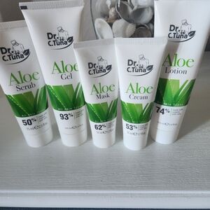 Farmasi Aloe Skincare Collection - White and Green